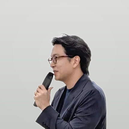 Jiho Jung speaking